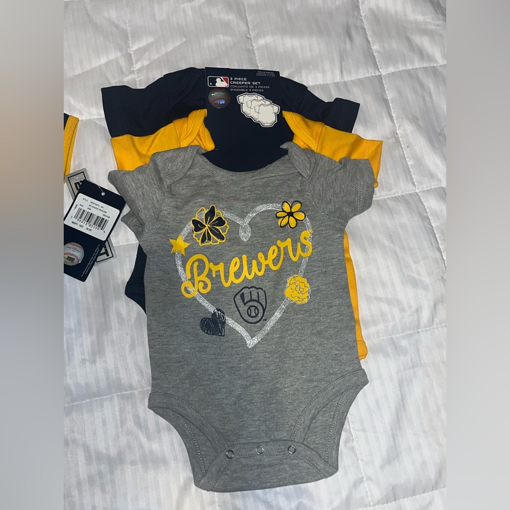 Milwaukee Brewers Creeper Set Infant Baby Bodysuit 3/6 6/9M MLB Baseball NEW - Picture 3 of 6